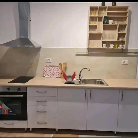 Διαμέρισμα Cozy At Pazari I Ri *